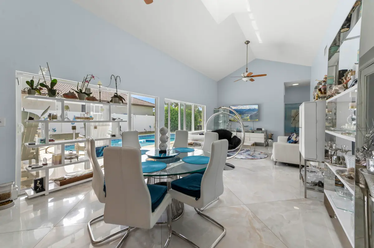 05 Dining Room 02 at 1516 SE 10TH Street, Deerfield Beach