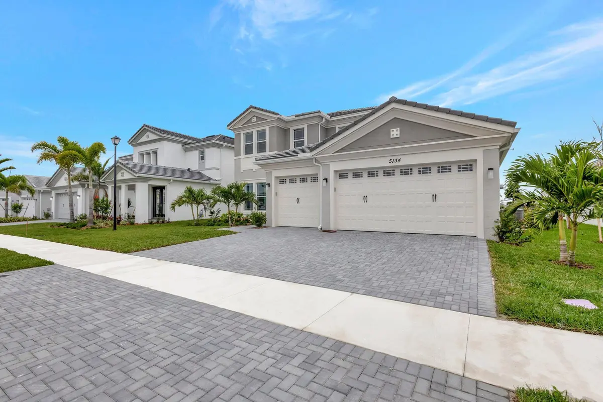 20231231134929314679000000-o at 5134 Liberty Lane, Westlake