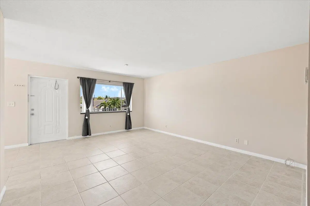 Living Space at 1905 Lake Worth Road, Lake Worth Beach