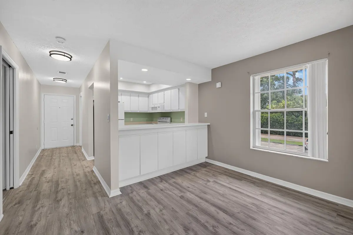 Interior entry. at 803 SE CENTRAL Parkway 9, Stuart
