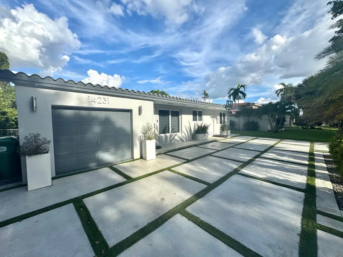 image0 at 14231 LAKE CANDLEWOOD Court, Miami Lakes