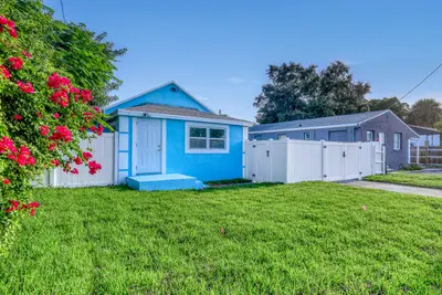 180 W 15th Street, Riviera Beach – Duplex for sale