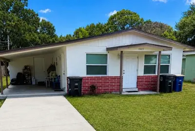 2605 AVENUE, Fort Pierce – Single Family Residence for sale