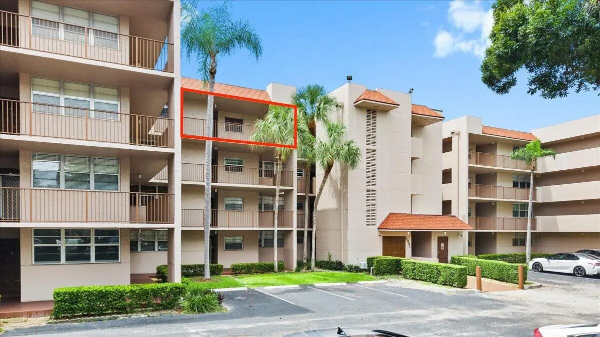 02-DJI_20260831141313_0036.1_D at 1831 Sabal Palm Drive 403, Davie