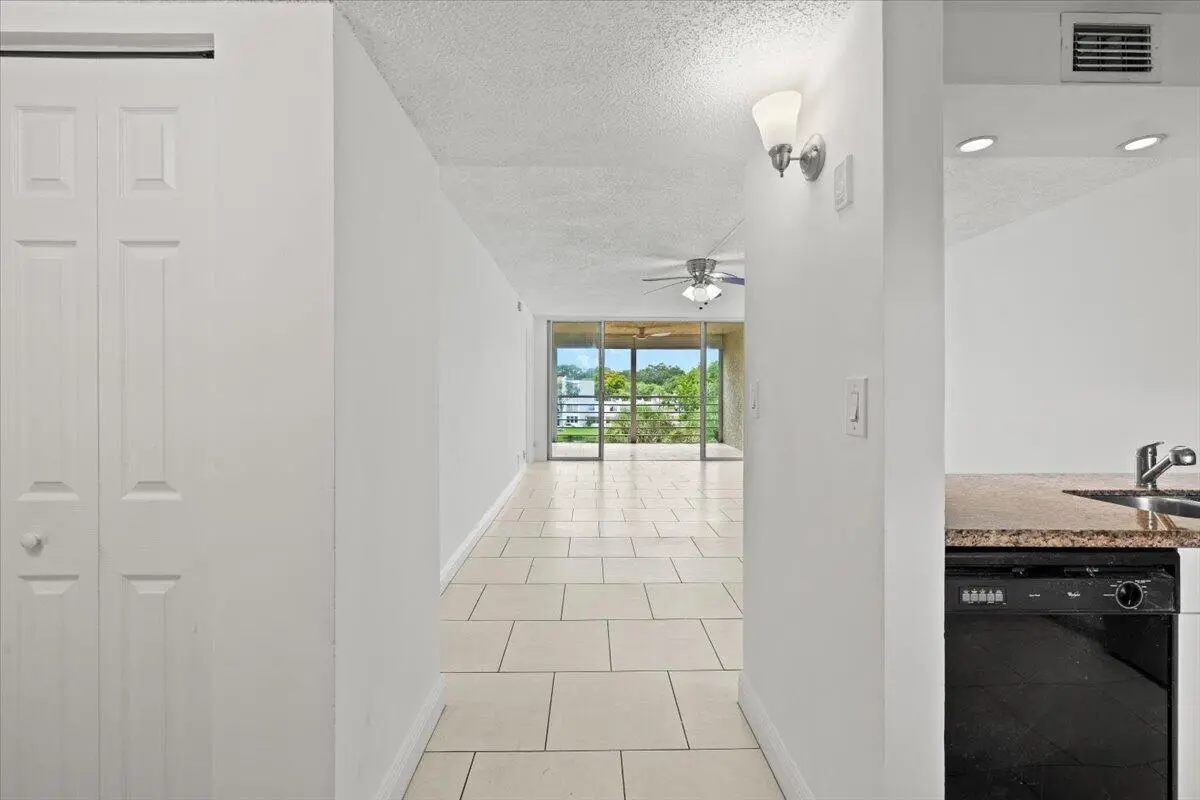 04-424A5319 at 1831 Sabal Palm Drive 403, Davie