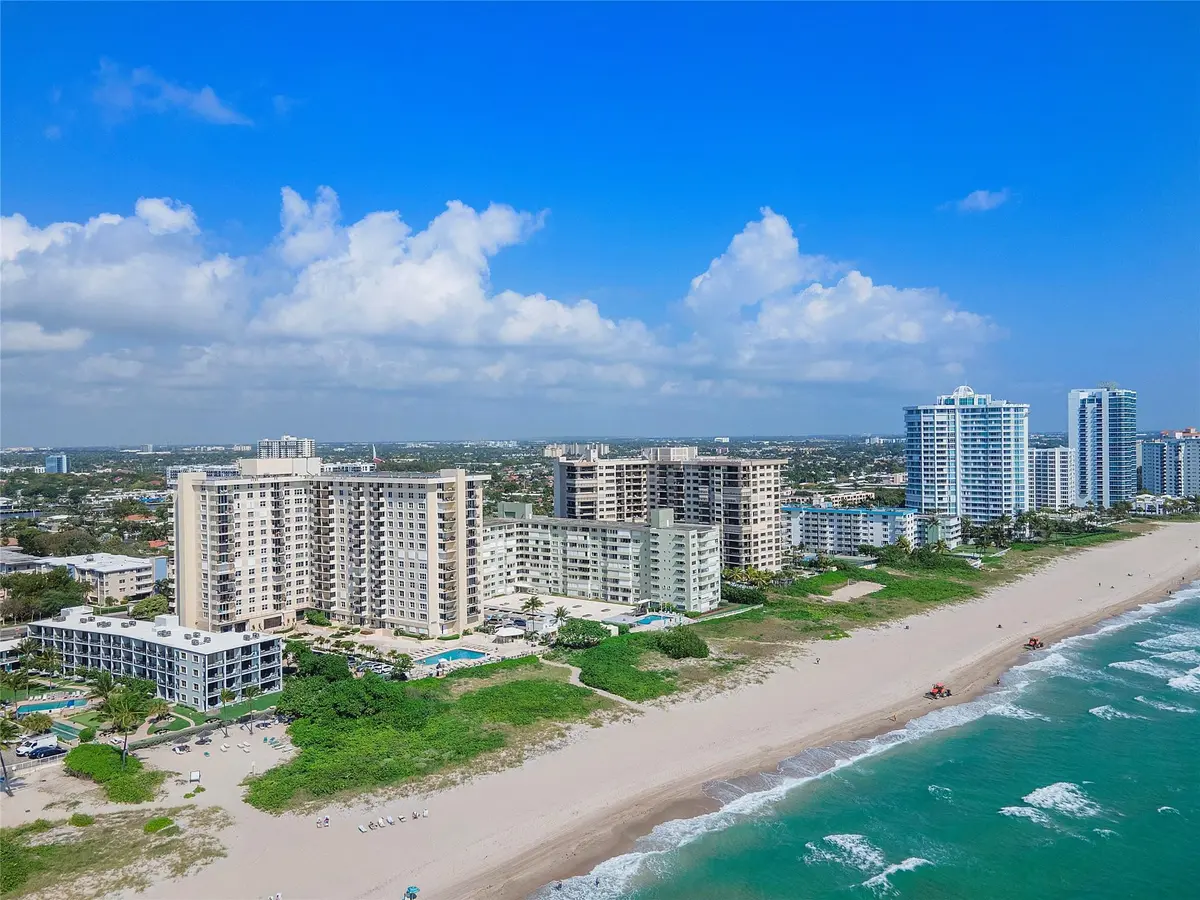 Photo 11 at 1900 S OCEAN Boulevard 8L, Lauderdale-By-The-Sea