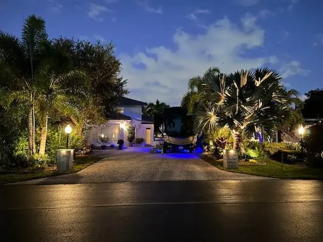Photo 3 at 397 SUNDIAL Circle 397, Margate