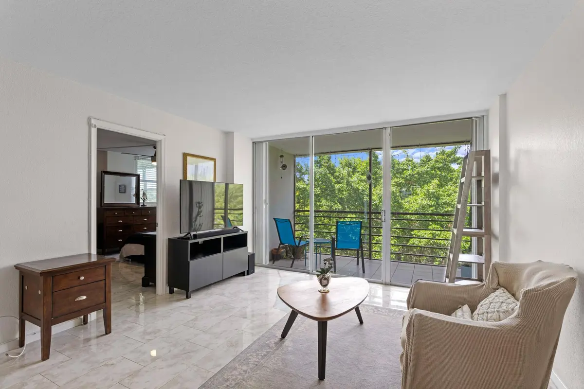 Living Area at 113 ROYAL PARK Drive 4A, Oakland Park