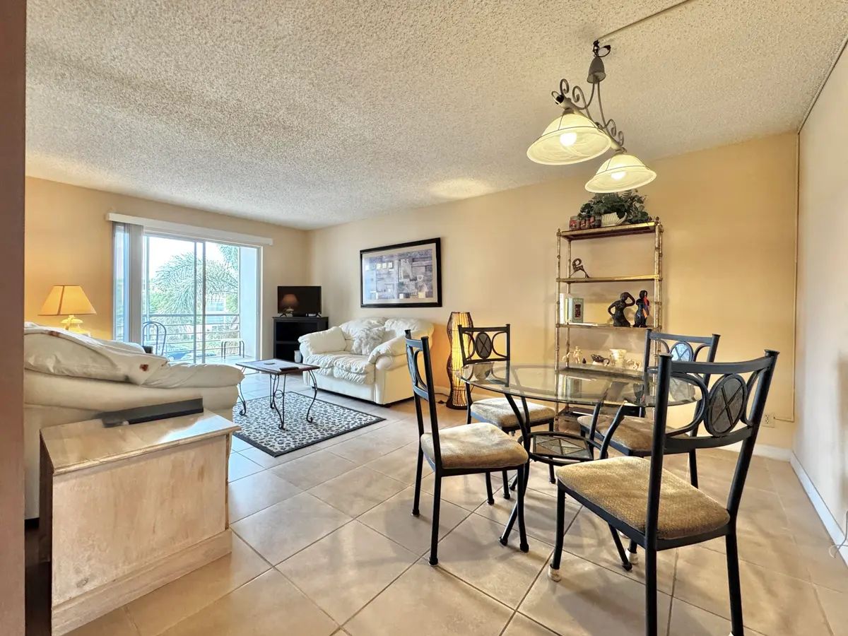 IMG_3840 at 2515 NE 2nd Court 315, Boynton Beach