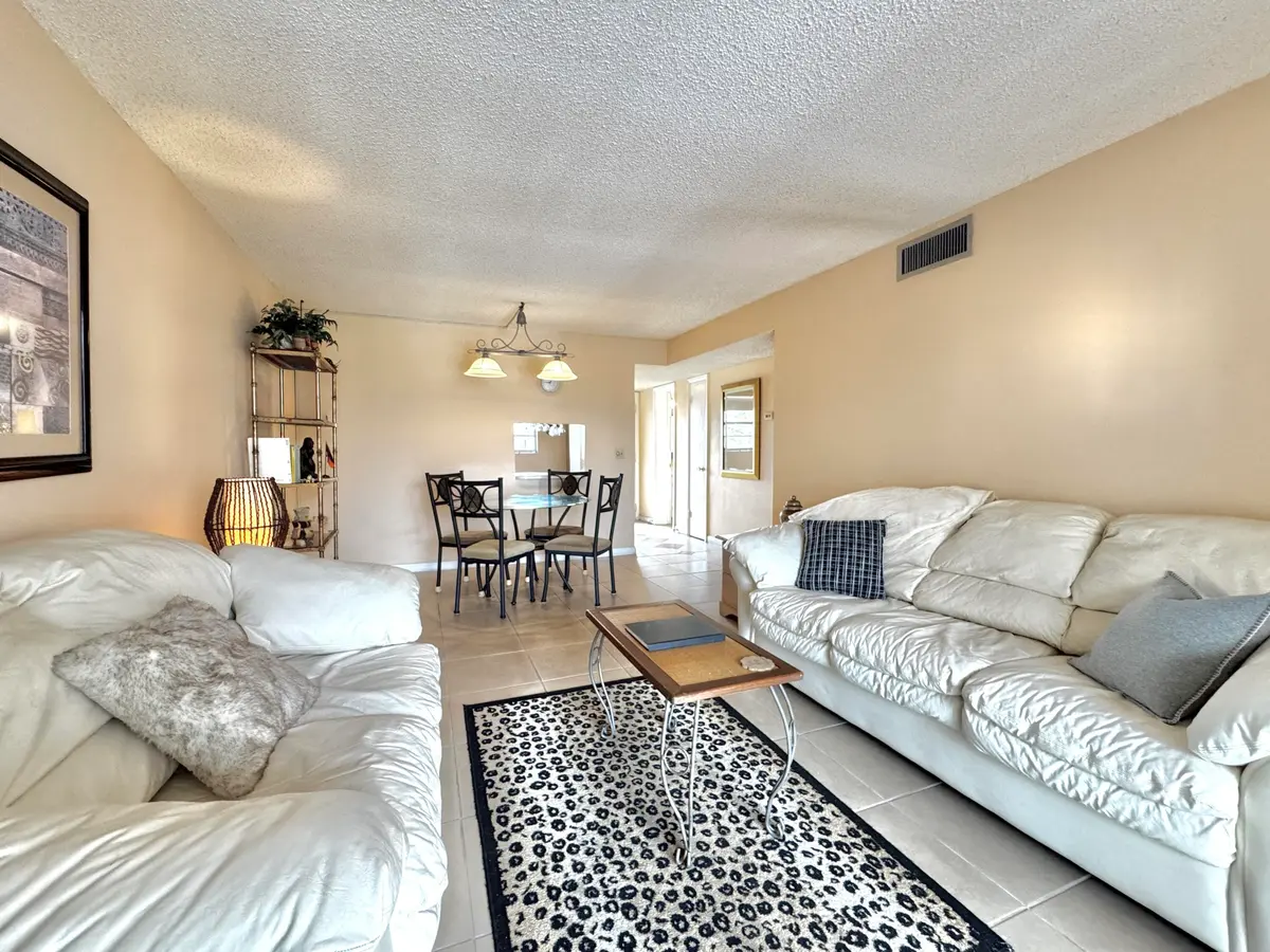 IMG_3856 at 2515 NE 2nd Court 315, Boynton Beach