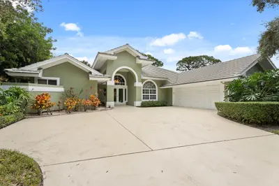 6581 SE Baltusrol Terrace, Stuart – Single Family Residence for sale