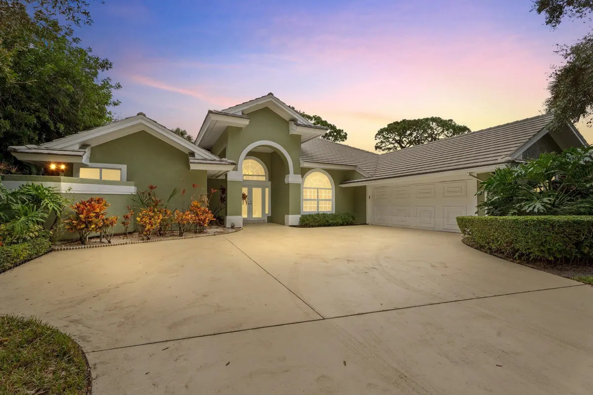 1_smg08646.1(1) at 6581 SE Baltusrol Terrace, Stuart