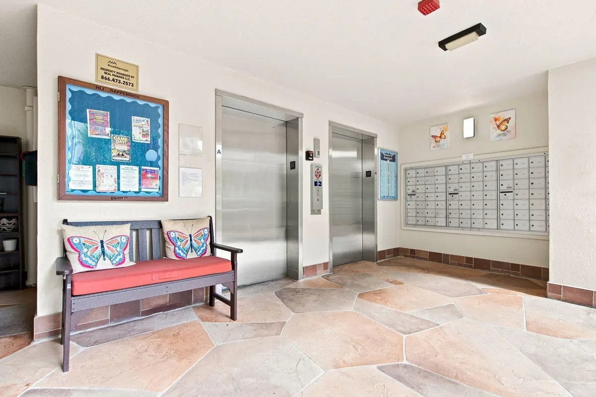 Community Amenities at 7290 Kinghurst Drive 403, Delray Beach