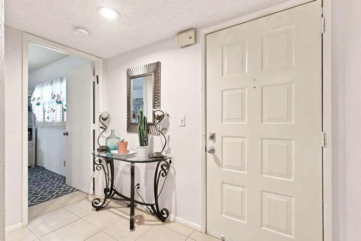 Entrance Foyer at 7290 Kinghurst Drive 403, Delray Beach
