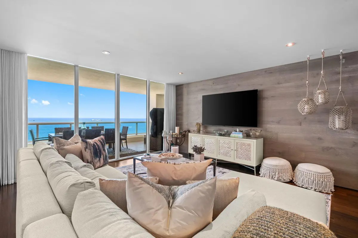 9-web-or-mls-A7R01550_1 copy at 101 S FORT LAUDERDALE BEACH Boulevard 2303, Fort Lauderdale