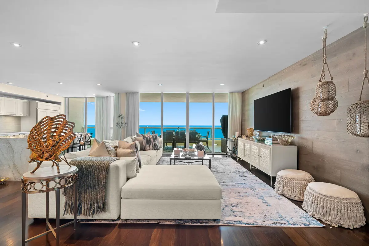 8-web-or-mls-A7R01586 copy at 101 S FORT LAUDERDALE BEACH Boulevard 2303, Fort Lauderdale