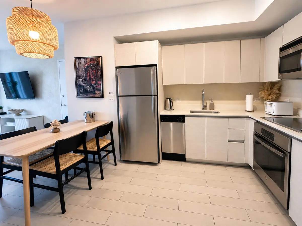 300B59B8-48A7-48A3-9CB9-4CB12C8CDC87 at 2602 E HALLANDALE BEACH Boulevard R403, Hallandale Beach