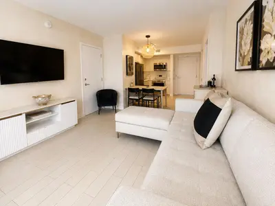 2602 E HALLANDALE BEACH Boulevard R403, Hallandale Beach – Condominium for sale
