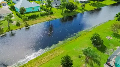 1831 SE Mantua Street, Port St. Lucie – Single Family Residence for sale