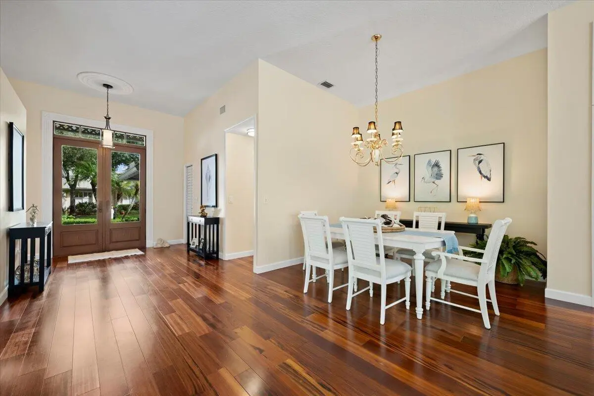 Dining at 7990 SE Mammoth Drive, Hobe Sound