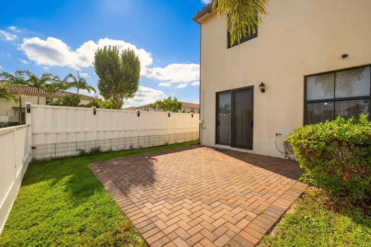 7-web-or-mls-L15cf at 3002 Butternut Lane, Riviera Beach