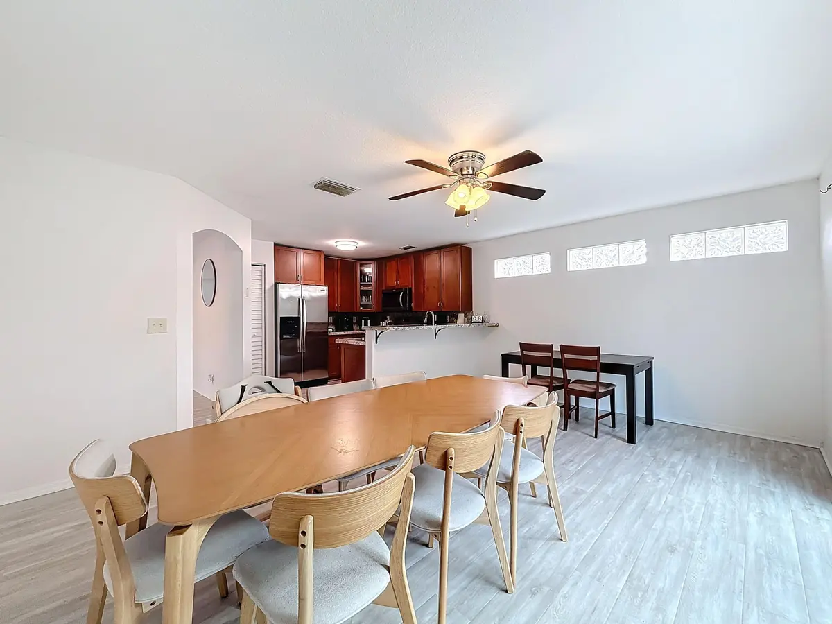 ti9rVnQQ at 3123 Sunset Circle, Margate