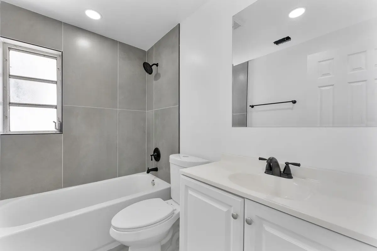 24-web-or-mls-DSC06270 at 354 NW 4th Place, Deerfield Beach