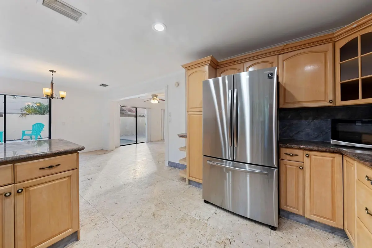 Photo 6 at 476 NW 38TH Terrace, Deerfield Beach