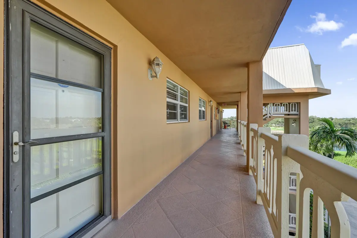 DSC02143 at 308 GOLFVIEW Road 406, North Palm Beach