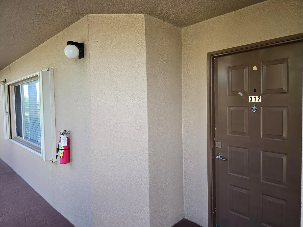 Photo 5 at 1200 SW 137TH Avenue 312E, Pembroke Pines