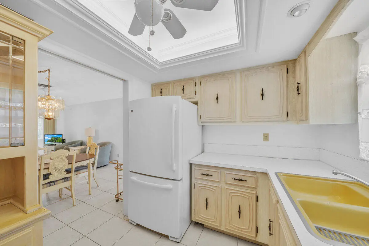 9 Kitchen (3) at 2680 Emory Drive A, West Palm Beach