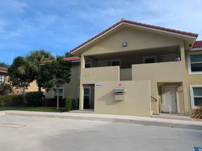 8710 NW 35th Street, Coral Springs – Apartment for rent