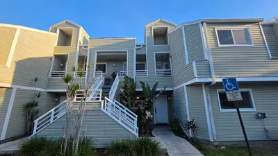 3453 NW 44TH Street 104, Oakland Park – Condominium for rent