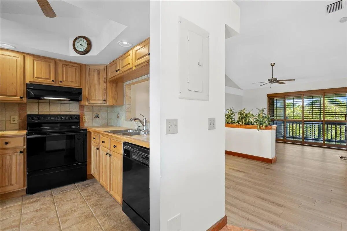 1481 NE 14th Court 7, at 1481 NE 14TH Court U-7, Jensen Beach