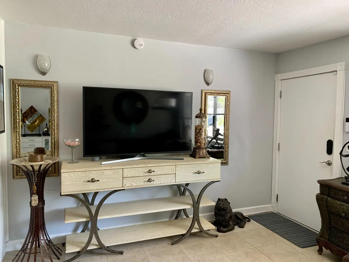 1901 N ANDREWS Avenue 111, Wilton Manors, FL – photo 4