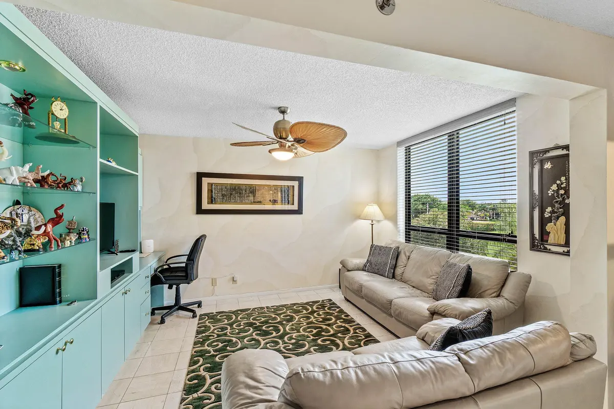 Den at 7202 Promenade Drive 401, Boca Raton
