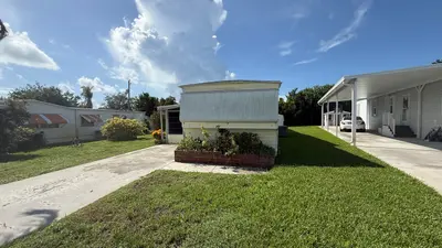 11055 SE FEDERAL HWY 97 Highway 97, Hobe Sound – Mobile Home for sale