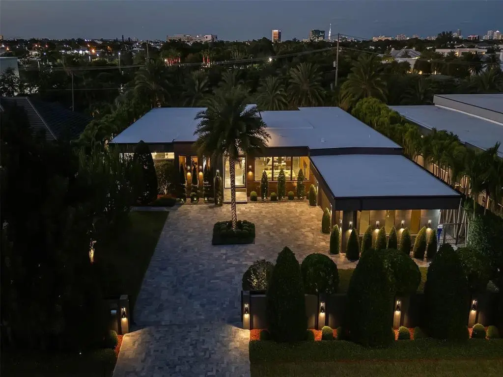 top view in at 2213 NE 37TH Drive, Fort Lauderdale