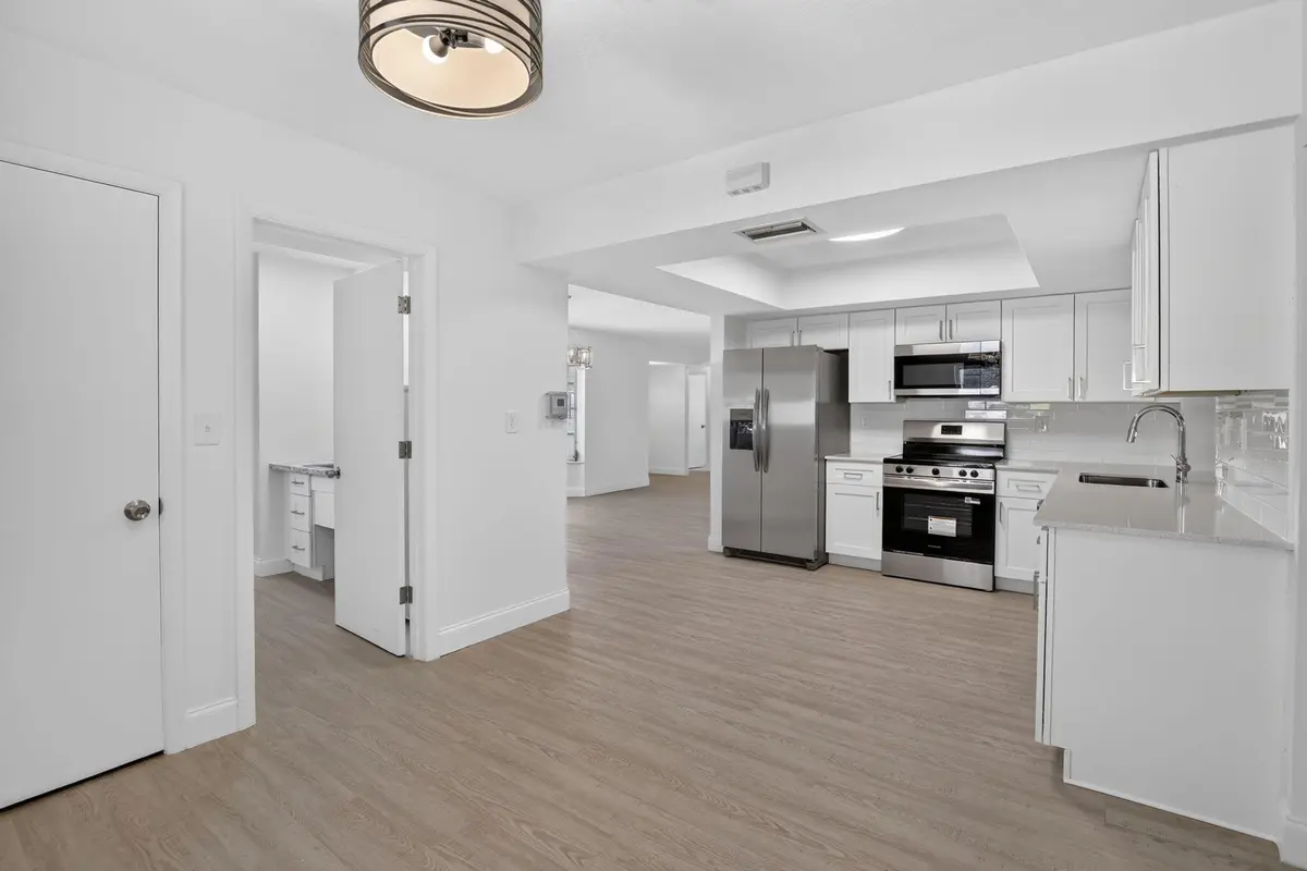 15-web-or-mls-_A7A1745 at 3390 NW 42nd Street, Lauderdale Lakes