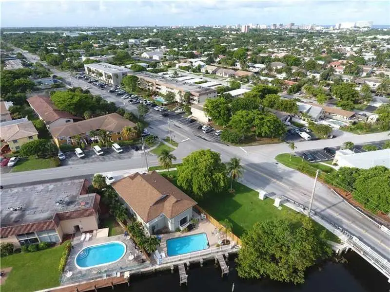 20170615231305763677000000-o (1) at 1012 PINE Drive 1, Pompano Beach