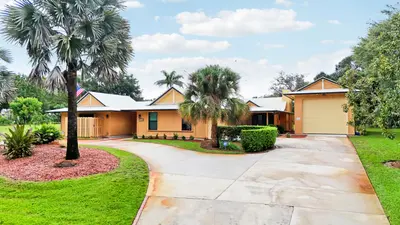 3459 SW WOODCREEK Trail, Palm City – Single Family Residence for sale