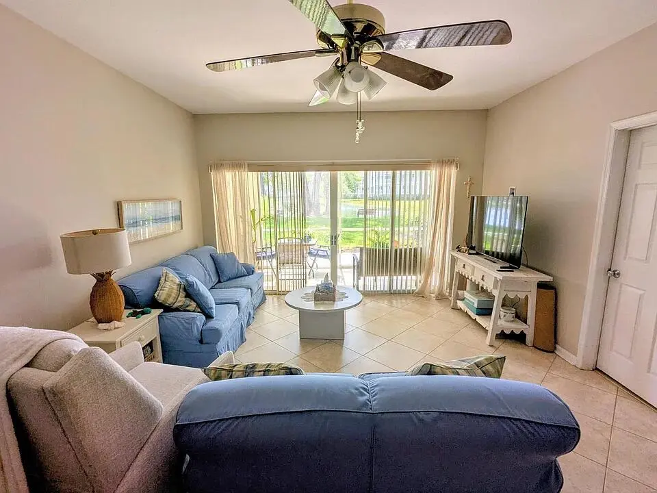 Living with a view at 134 CYPRESS POINT Drive 134, Palm Beach Gardens