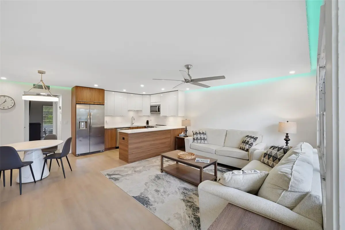 Photo 8 at 3034 BERKSHIRE B 3034, Deerfield Beach