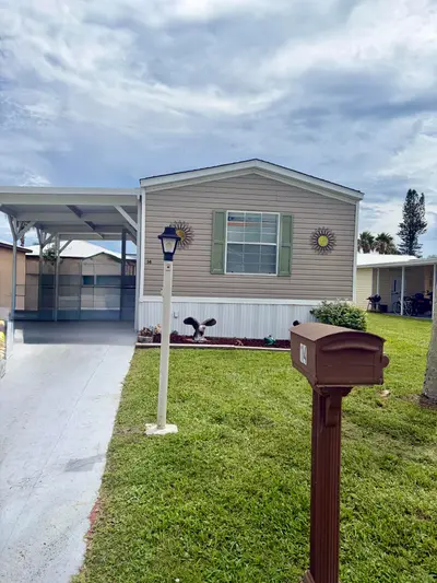 14 Huarte Way, Port St. Lucie – Mobile Home for sale