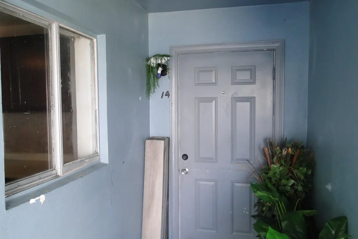 DSC02901 at 1829 N A Street 14, Lake Worth Beach