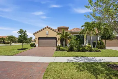 11947 Haga Run, Parkland – Single Family Residence for sale