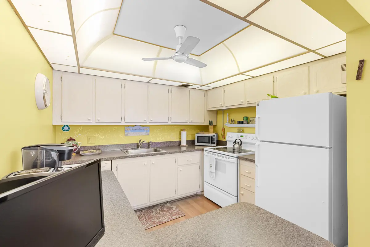 R6II6829 at 19 Ashby A, Deerfield Beach