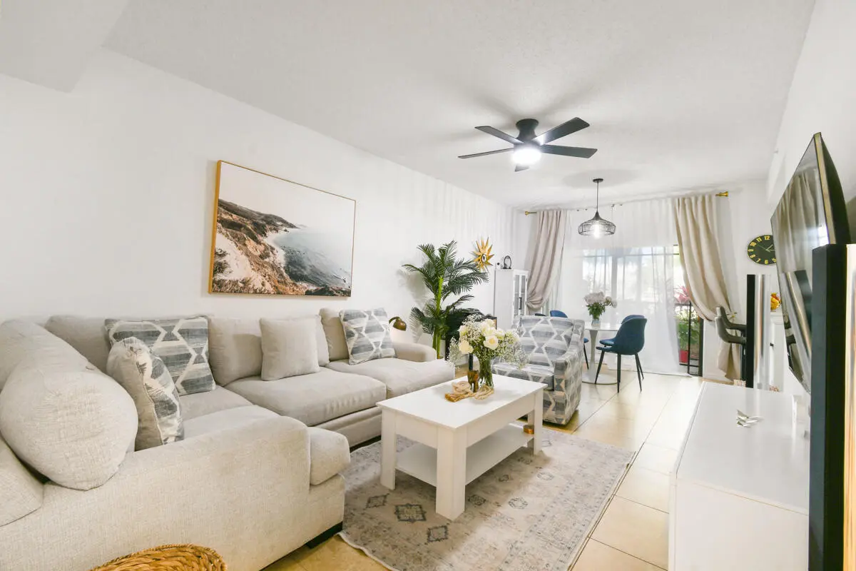 living room at 2916 TUSCANY Court 104, Palm Beach Gardens