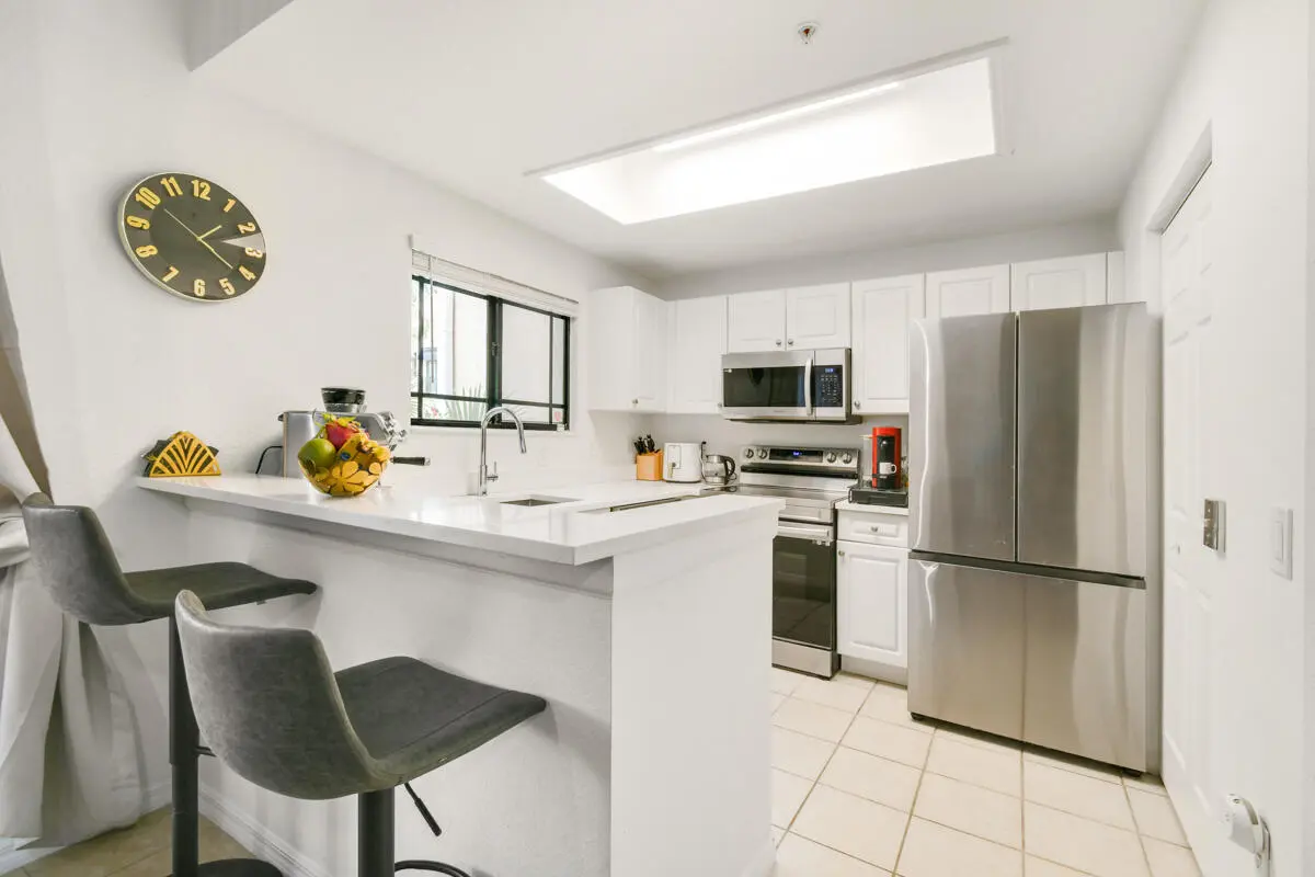 kitchen at 2916 TUSCANY Court 104, Palm Beach Gardens