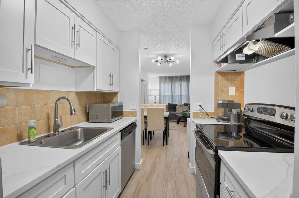 Kitchen at 2305 N CONGRESS Avenue 21, Boynton Beach